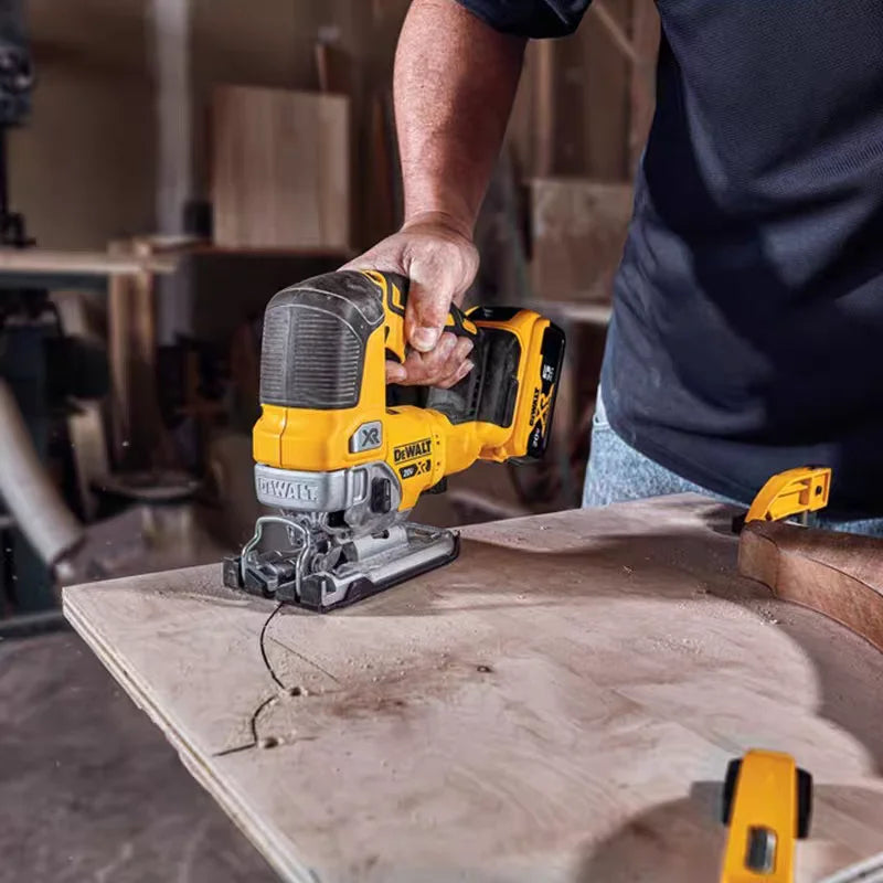 DeWalt us 20V Brushless Lithium Battery Rechargeable Jigsaw DCS334 for Woodworking and Metal Cutting